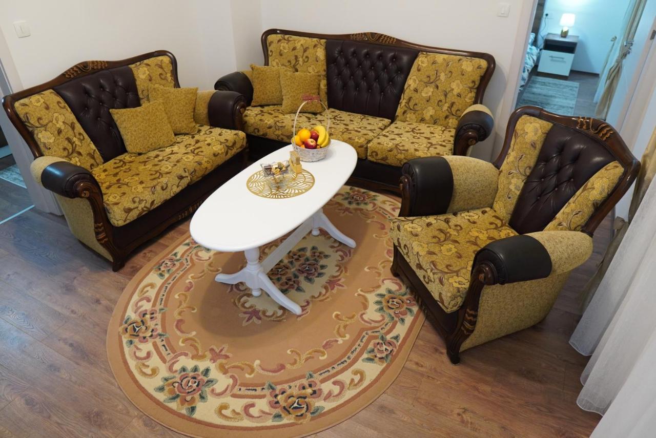 Apartments Manitovac M Никшич Экстерьер фото