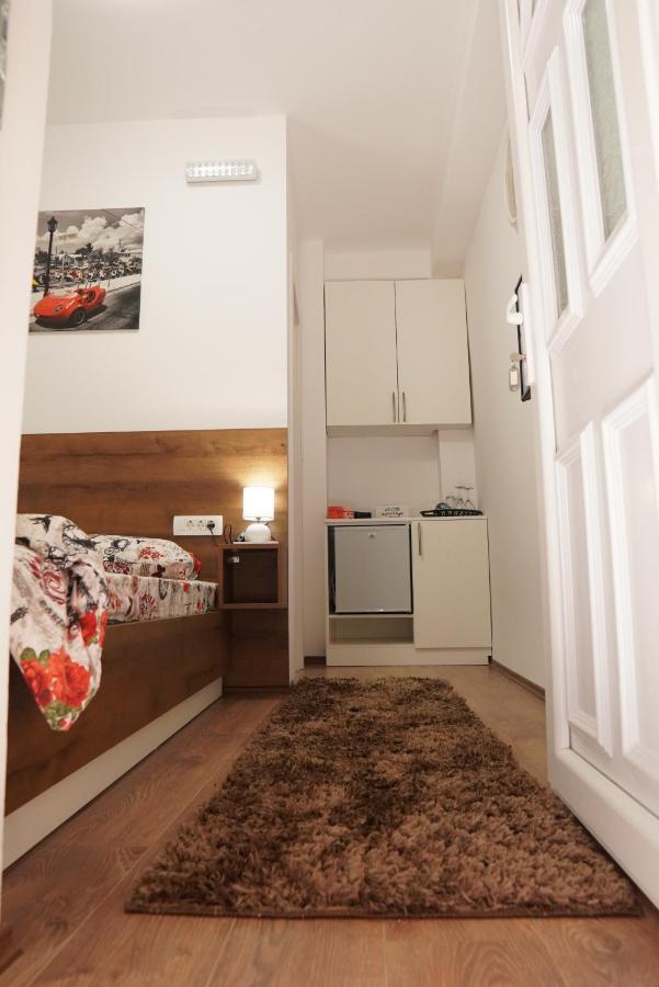Apartments Manitovac M Никшич Экстерьер фото
