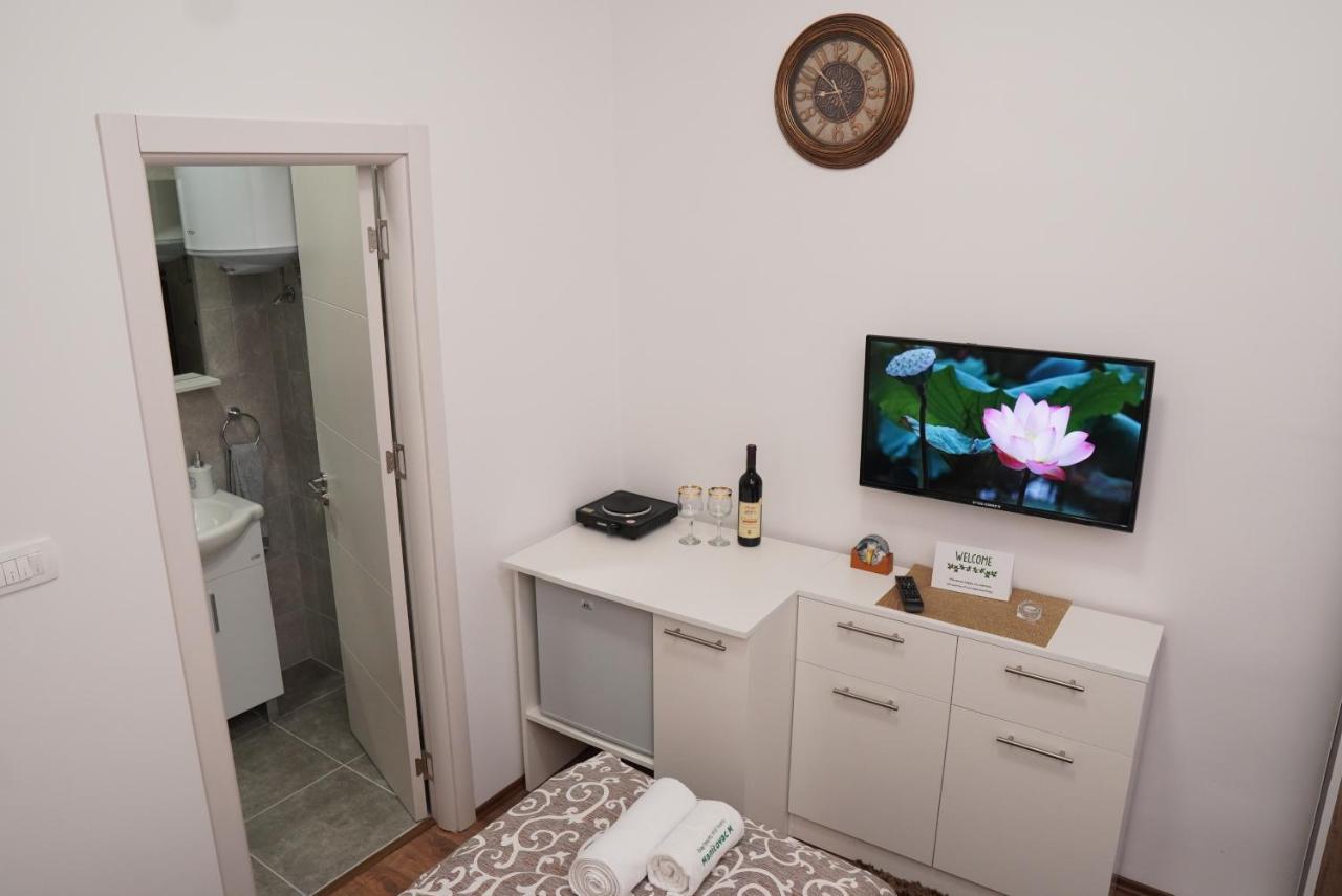 Apartments Manitovac M Никшич Экстерьер фото