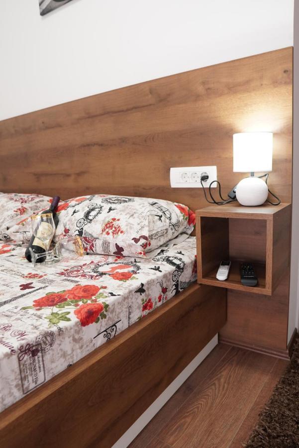 Apartments Manitovac M Никшич Экстерьер фото