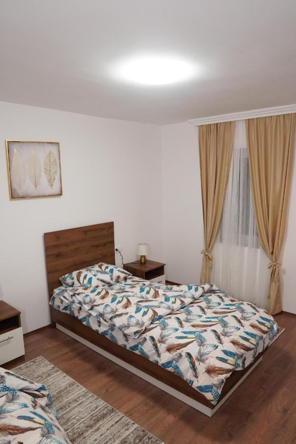 Apartments Manitovac M Никшич Экстерьер фото