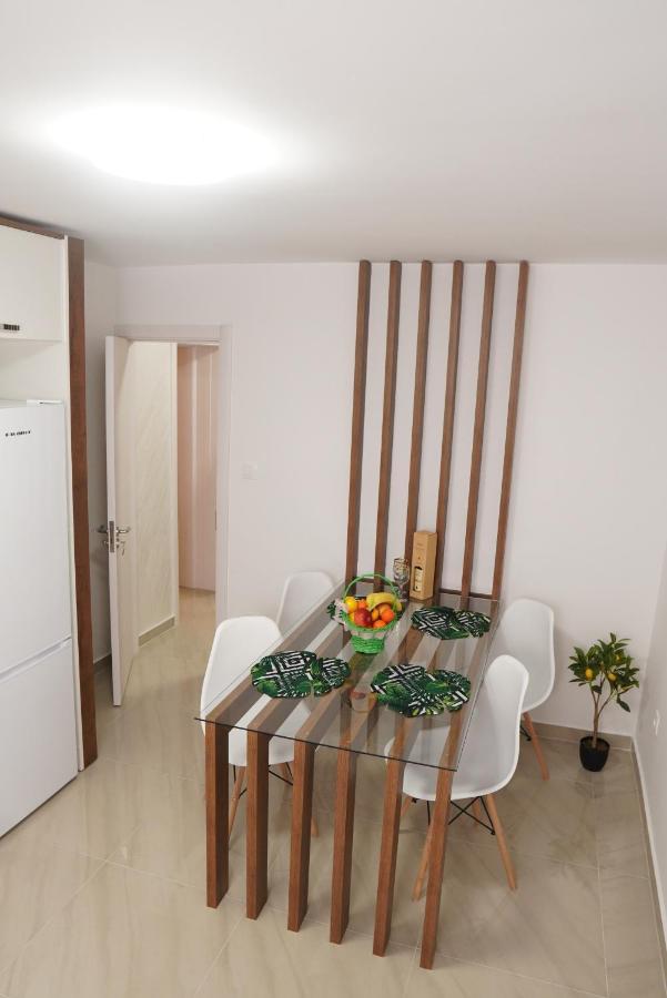 Apartments Manitovac M Никшич Экстерьер фото