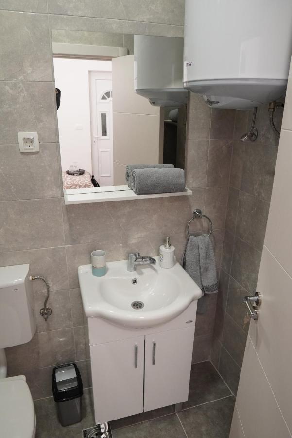 Apartments Manitovac M Никшич Экстерьер фото