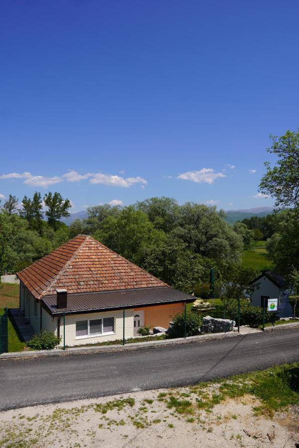 Apartments Manitovac M Никшич Экстерьер фото